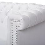 Divano a 3 posti Chesterfield imbottito in velluto bianco da 83 pollici con bottoni, borchie e gambe in legno