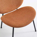 Sedia singola Mid-Century Modern Shell Tripod, sedia lounge in tessuto arancione con finitura noce e schienale confortevole