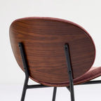 Sedia singola Mid-Century Modern Shell Tripod, sedia lounge in tessuto arancione con finitura noce e schienale confortevole