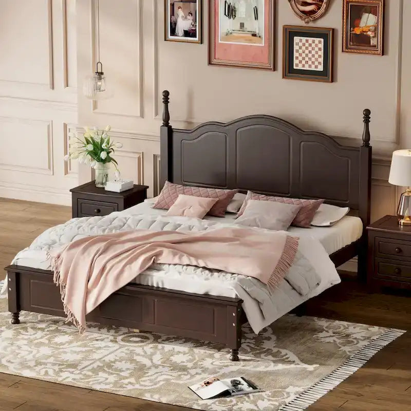 Letto matrimoniale in stile retrò con piattaforma, struttura del letto con piattaforma in legno con solido supporto a doghe in legno e testiera curva