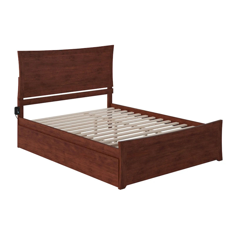 Letto a piattaforma in legno massiccio con pediera e letto estraibile abbinati