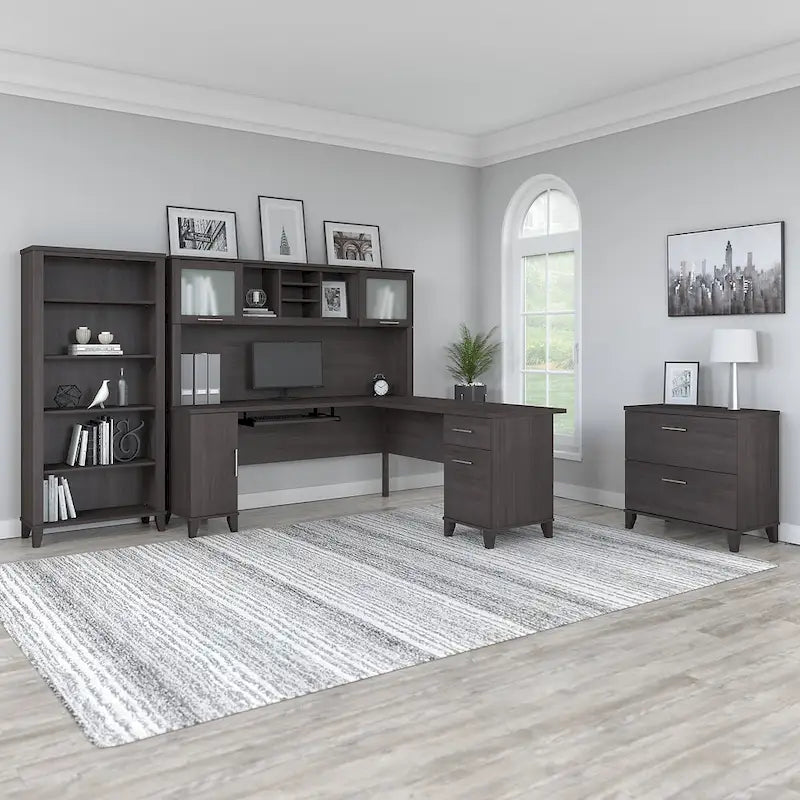Scrivania a L Somerset 72W con credenza, armadietto e libreria in grigio